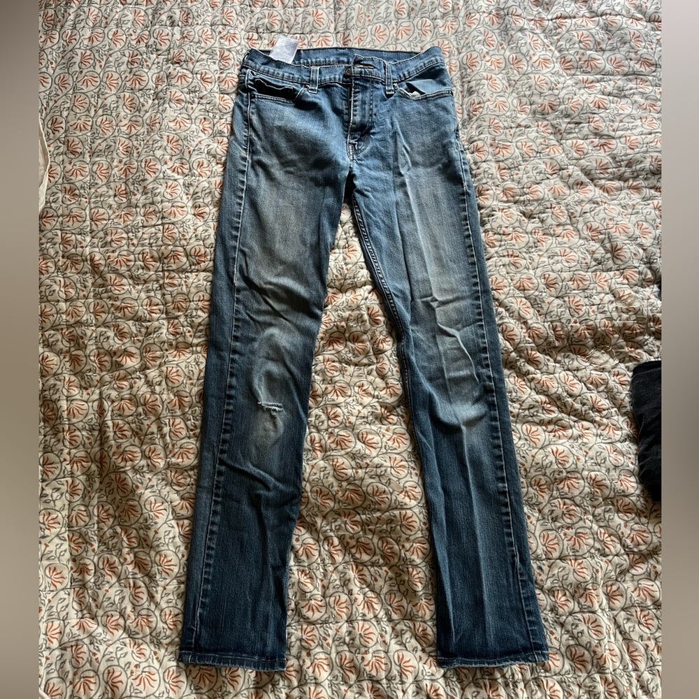 Worn in Levi blue jeans 30 x 34 slim stretch